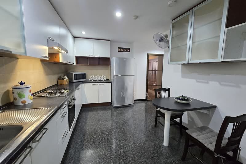 Raintree Village Apartment, Bangkok, 21 Soi Sukhumvit 41, Khlong Tan Nua, Watthana, Bangkok, 4 Bedrooms, 420 sqm, Condo For Rent, by Ailada Ngamsri, 500321851 - DDproperty.com