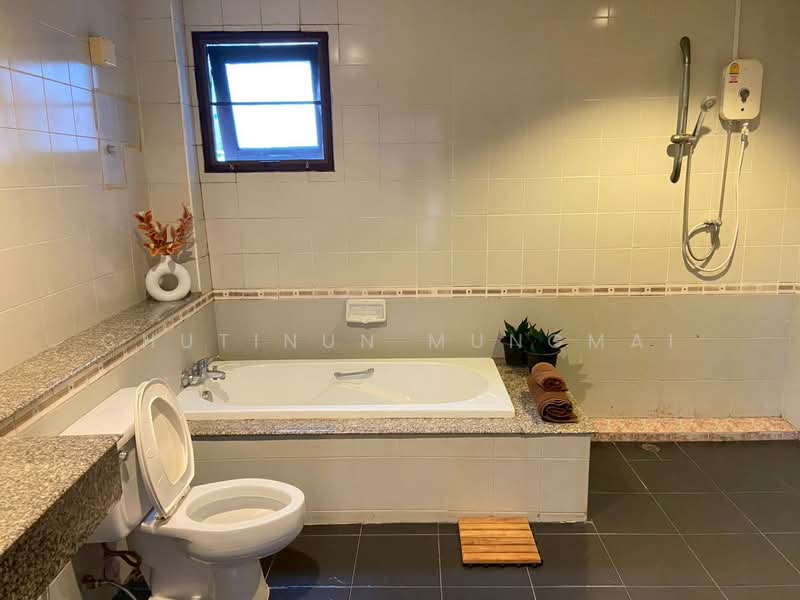 For Rent: 4-Story Townhouse in Ekkamai 6 Beds, Fully Furnished, กรุงเทพ, พระโขนงเหนือ, วัฒนา, กรุงเทพ, 450 ตร.ม., พื้นที่ขายของ ให้เช่า, โดย Chutinun Mungmai, 500321866 - DDproperty.com