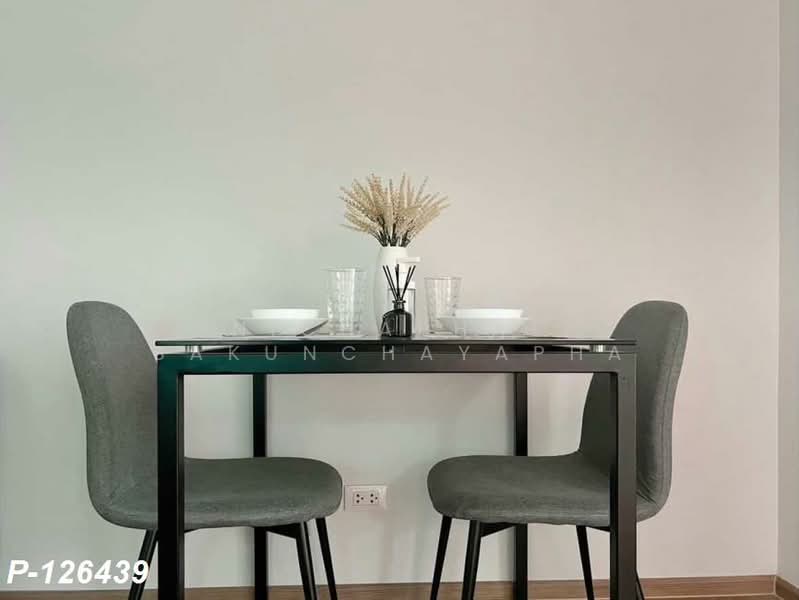 Chewathai Pinklao, Bangkok, Arun Amarin Road, Bang Yi Khan, Bang Phlat, Bangkok, 1 Bedroom, 30 sqm, Condo For Rent, by Nichaphat Sakunchayapha, 500321879 - DDproperty.com