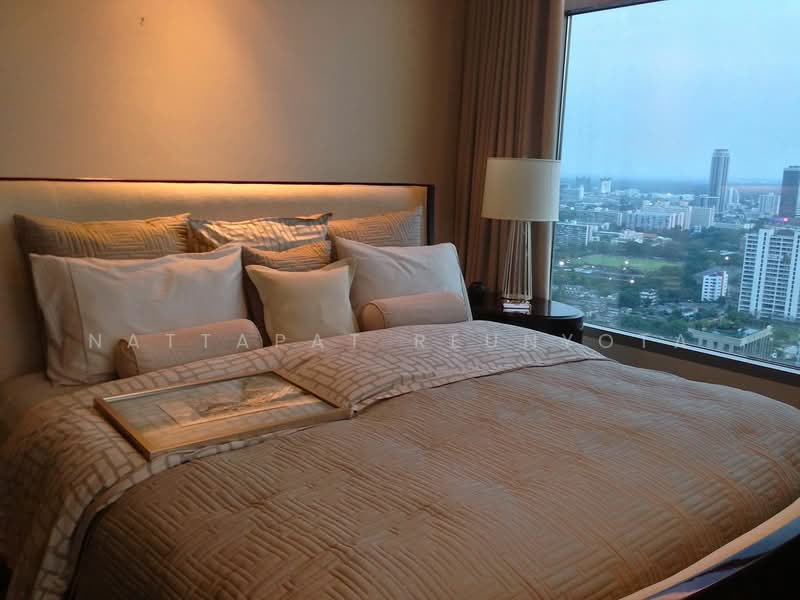 Oriental Residence, Bangkok, 110 Witthayu Road, Lumphini, Pathum Wan, Bangkok, 3 Bedrooms, 200 sqm, Apartment For Sale, by Nattapat Reunyota, 500321886 - DDproperty.com