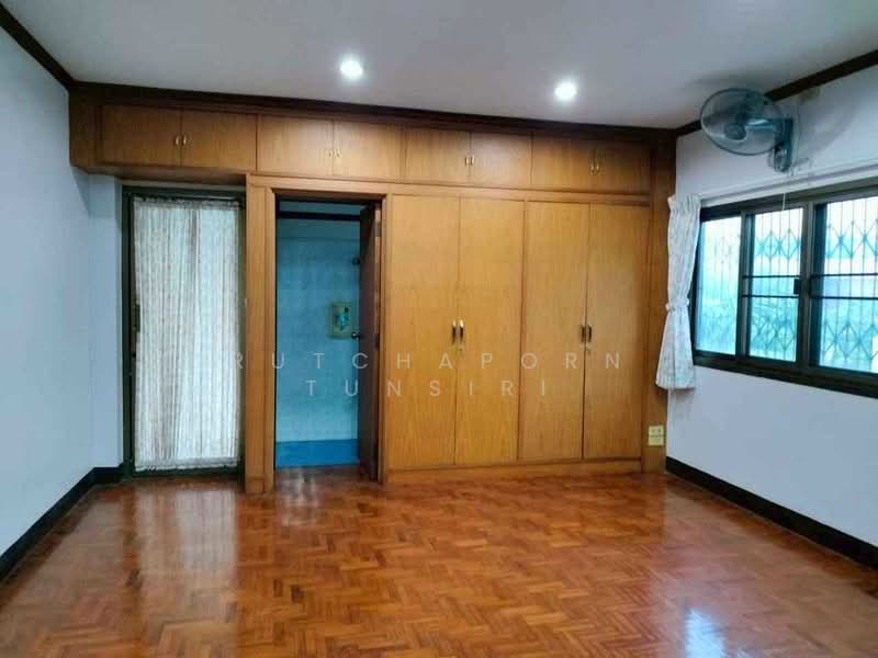 บ้านให้เช่า – ใกล้ 89 พลาซ่า เพียง 10 นาที ค่าเช่า 15,000 บาท / เดือน รหัสทรัพย์ : No.15H863, Chiang Mai, Nong Phung, Saraphi, Chiang Mai, 3 Bedrooms, 110 sqm, Single Detached House For Rent, by Rutchaporn Tunsiri, 500321939 - DDproperty.com