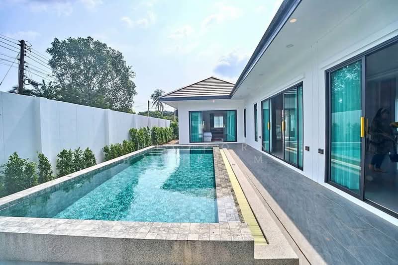 3-BR House, Chon Buri (Pattaya), Nong Pru, Bang Lamung (Pattaya), Chon Buri (Pattaya), 3 Bedrooms, 204 sqm, Single Detached House For Sale, by Thitiporn Pawikham, 500321958 - DDproperty.com