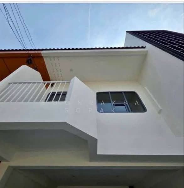 3-BR Townhouse, Bangkok, Saphan Song, Wang Thonglang, Bangkok, 3 Bedrooms, 96 sqm, Townhouse For Rent, by Boonraksa Sopak, 500321969 - DDproperty.com