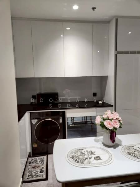 Tait Sathorn 12, Bangkok, Soi Sathorn 12, Sathorn Road, Silom, Bang Rak, Bangkok, 1 Bedroom, 49 sqm, Condo For Rent, by Boonraksa Sopak, 500321973 - DDproperty.com