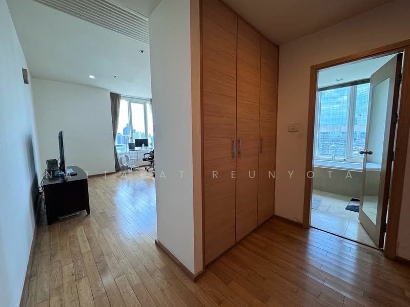 The Empire Place, Bangkok, 88 Narathiwatratchanakharin Road, Thung Maha Mek, Sathon, Bangkok, 2 Bedrooms, 115 sqm, Condo For Sale, by Nattapat Reunyota, 500321980 - DDproperty.com