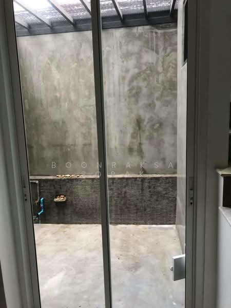 3-BR House, Bangkok, Phlapphla, Wang Thonglang, Bangkok, 3 Bedrooms, 66 sqm, Single Detached House For Rent, by Boonraksa Sopak, 500321981 - DDproperty.com
