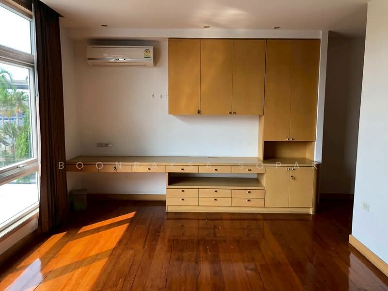 6-BR House, Bangkok, Bang Chak, Phra Khanong, Bangkok, 6 Bedrooms, 700 sqm, Single Detached House For Rent, by Boonraksa Sopak, 500321992 - DDproperty.com