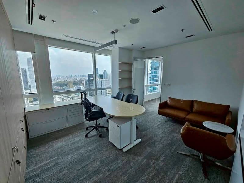 ️ให้เช่าพื้นที่สำนักงาน ในตึก Athenee Tower ใกล้ BTS เพลินจิต และ Central Embassy, Bangkok, Lumphini, Pathum Wan, Bangkok, , 100 sqm, Office Space For Rent, by สรภพ ยอดไชย (สีฝุ่น), 500322012 - DDproperty.com
