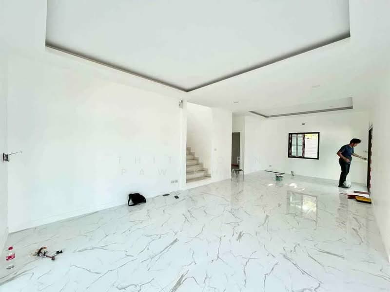 undefined, Chon Buri (Pattaya), Thung Suk La, Si Racha, Chon Buri (Pattaya), 3 Bedrooms, 204 sqm, Single Detached House For Sale, by Thitiporn Pawikham, 500322018 - DDproperty.com