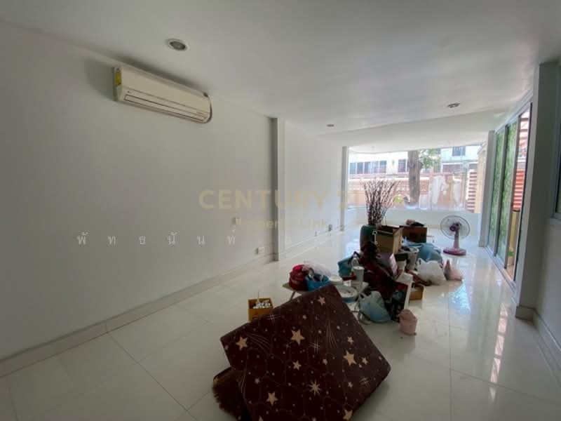 บ้านเดี่ยวใจกลางเมือง ทำเลย่านสะพานควาย, Bangkok, Samsen Nai, Phaya Thai, Bangkok, 4 Bedrooms, 300 sqm, Single Detached House For Rent, by Pattanan Apirayothin, 500322076 - DDproperty.com