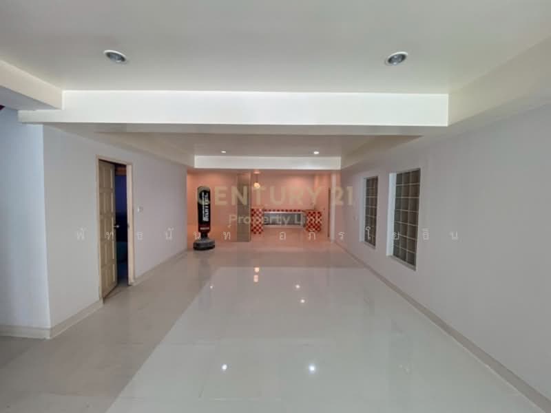 บ้านเดี่ยวใจกลางเมือง ทำเลย่านสะพานควาย, Bangkok, Samsen Nai, Phaya Thai, Bangkok, 4 Bedrooms, 300 sqm, Single Detached House For Rent, by Pattanan Apirayothin, 500322076 - DDproperty.com