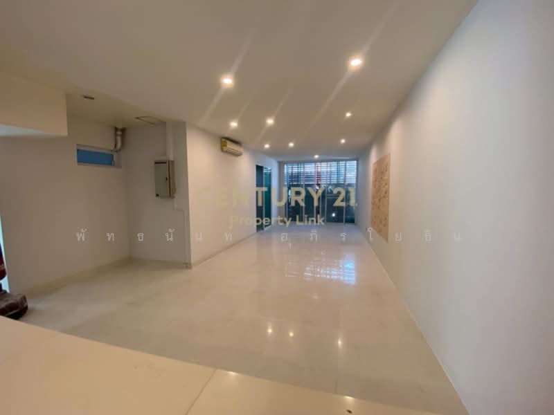 บ้านเดี่ยวใจกลางเมือง ทำเลย่านสะพานควาย, กรุงเทพ, สามเสนใน, พญาไท, กรุงเทพ, 300 ตร.ม., บ้านเดี่ยว ให้เช่า, โดย พัทธนันท์ อภิรโยธิน, 500322076 - DDproperty.com