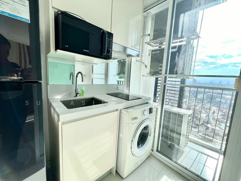 The Sky Sukhumvit, Bangkok, 103-4 Sukhumvit Road, Bang Na Nuea, Bang Na, Bangkok, 2 Bedrooms, 70 sqm, Condo For Rent, by Suthasin Boonkong, 500322147 - DDproperty.com