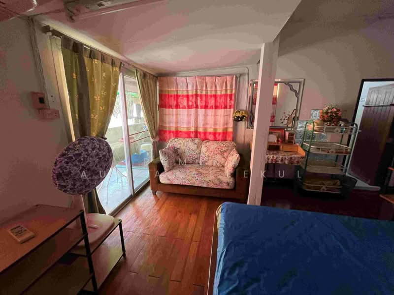 4-BR House, Bangkok, Khlong Tan Nua, Watthana, Bangkok, 4 Bedrooms, 300 sqm, Single Detached House For Sale, by Pemika Aukkaraleekul, 500322151 - DDproperty.com