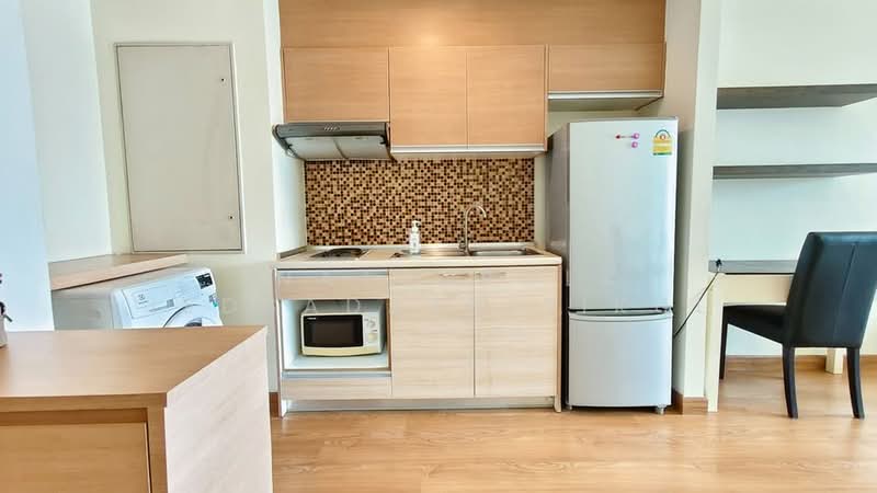 Le Luk Condominium, Bangkok, 1599 291 Sukhumvit Rd, Phra Kanong Nua, Watthana, Bangkok, 1 Bedroom, 52 sqm, Condo For Rent, by Nattapol Jedsadathitikul, 500322160 - DDproperty.com