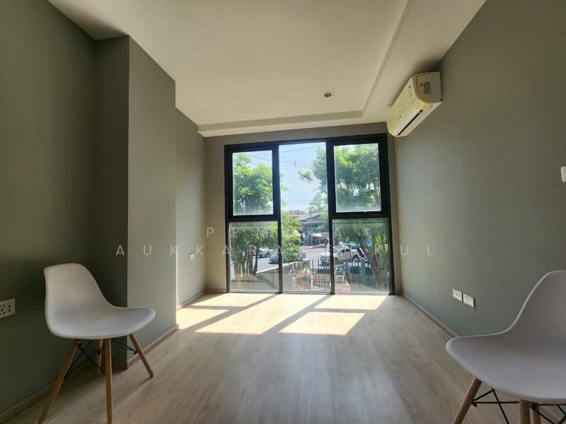 The Most Itsaraphap, Bangkok, Itsaraphap Road, Ban Chang Lo, Bangkok Noi, Bangkok, 2 Bedrooms, 52 sqm, Condo For Sale, by Pemika Aukkaraleekul, 500322163 - DDproperty.com