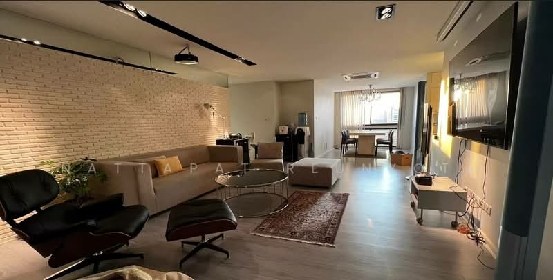 President Park Sukhumvit 24, Bangkok, 99 Sukhumvit 24 Alley, Khlongtoei Nua, Watthana, Bangkok, 3 Bedrooms, 230 sqm, Condo For Sale, by Nattapat Reunyota, 500322181 - DDproperty.com