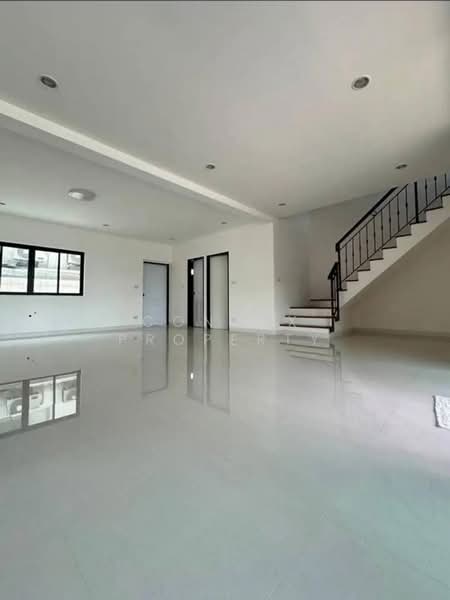 Luxury Townhouses @Kaset-Nawamin, Bangkok, เกษตร-นวมินทร์, Ram Inthra, Khan Na Yao, Bangkok, 3 Bedrooms, 21 sqm, Townhouse For Sale, by Connex Property, 500322193 - DDproperty.com