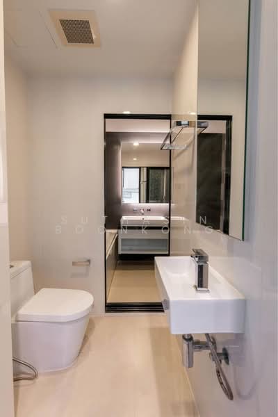 Ivy Ampio, Bangkok, 48 Ratchadaphisek Road, Huai Khwang, Bangkok, 1 Bedroom, 44 sqm, Condo For Sale, by Suthasin Boonkong, 500322205 - DDproperty.com