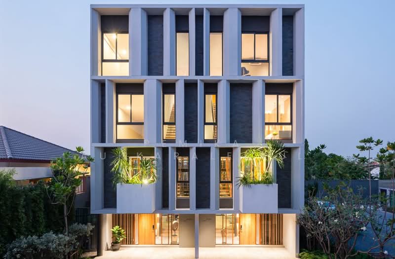 Baan Puripuri Latphrao 41, Bangkok, Soi Lat Phrao 41, Lat Phrao Road, Chan Kasem, Chatuchak, Bangkok, 3 Bedrooms, 162 sqm, Townhouse For Sale, by Pemika Aukkaraleekul, 500322215 - DDproperty.com