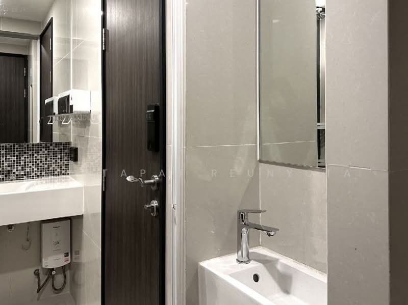 Rhythm Sukhumvit 44/1, Bangkok, Sukhumvit Road, Phra Kanong, Khlong Toei, Bangkok, 2 Bedrooms, 51 sqm, Condo For Sale, by Nattapat Reunyota, 500322222 - DDproperty.com
