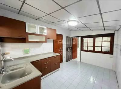 ขาย - บ้าน 3-ห้องนอน, กรุงเทพ
