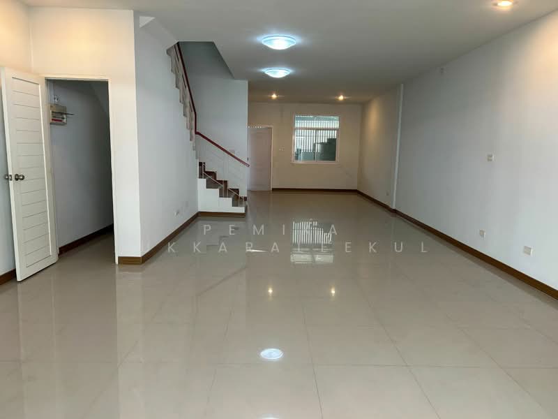 ทาวน์เฮ้าส์ 4-ห้องนอน, กรุงเทพ, พลับพลา, วังทองหลาง, กรุงเทพ, 360 ตร.ม., ทาวน์เฮ้าส์ ขาย, โดย Pemika Aukkaraleekul, 500322255 - DDproperty.com