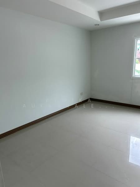 4-BR Townhouse, Bangkok, Phlapphla, Wang Thonglang, Bangkok, 4 Bedrooms, 360 sqm, Townhouse For Sale, by Pemika Aukkaraleekul, 500322255 - DDproperty.com