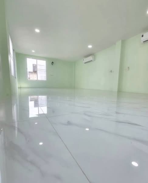3-BR House, Bangkok, Thung Wat Don, Sathon, Bangkok, 3 Bedrooms, 263 sqm, Single Detached House For Sale, by Nattapat Reunyota, 500322267 - DDproperty.com