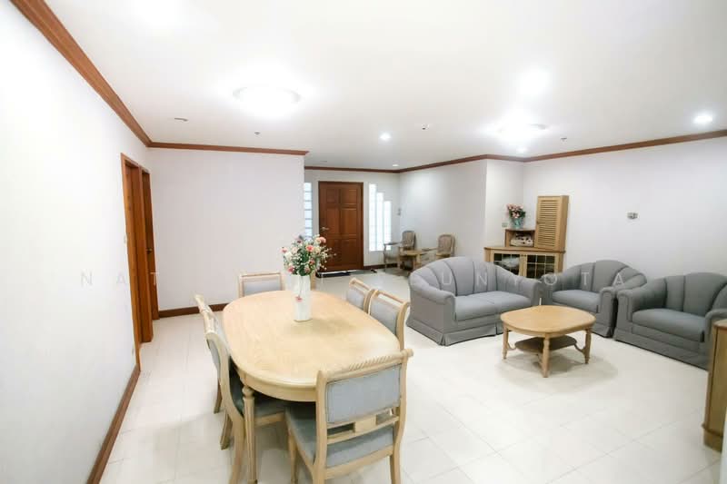 Crystal Garden, Bangkok, 217 Sukhumvit 4 Alley, Khlong Toei, Bangkok, 2 Bedrooms, 110 sqm, Condo For Sale, by Nattapat Reunyota, 500322274 - DDproperty.com