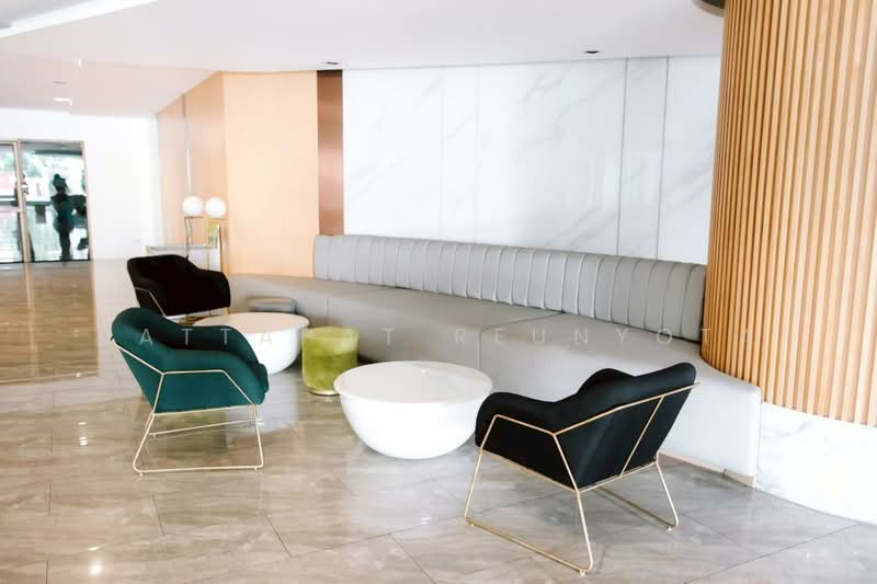 Crystal Garden Condominium : คริสตัล การ์เด้น, กรุงเทพ, 217 ถนนสุขุมวิท ซอย 4, คลองเตย, กรุงเทพ, 110 ตร.ม., คอนโด ขาย, โดย Nattapat Reunyota, 500322274 - DDproperty.com
