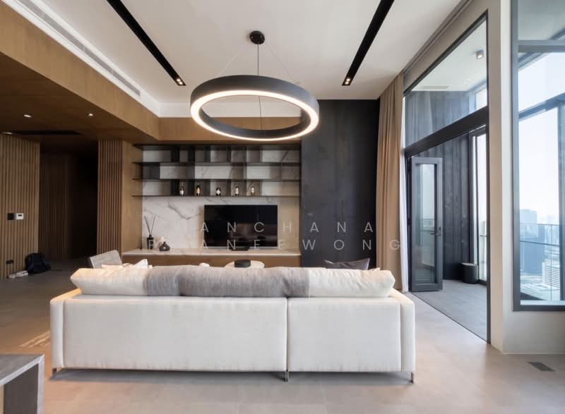 The Esse Asoke, Bangkok, 333 Soi Sukhumvit 21, Sukhumvit Road, Khlongtoei Nua, Watthana, Bangkok, 2 Bedrooms, 158 sqm, Condo For Rent, by Kanchana Praneewong, 500322348 - DDproperty.com