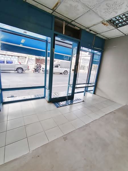 Shop House For Rent on Charoenkrung Road near Royal City Bangkok, Bangkok, เจริญกรุง, Bang Rak, Bangkok, 3 Bedrooms, 150 sqm, Townhouse For Rent, by Chanitnun Mewongukote, 500322363 - DDproperty.com