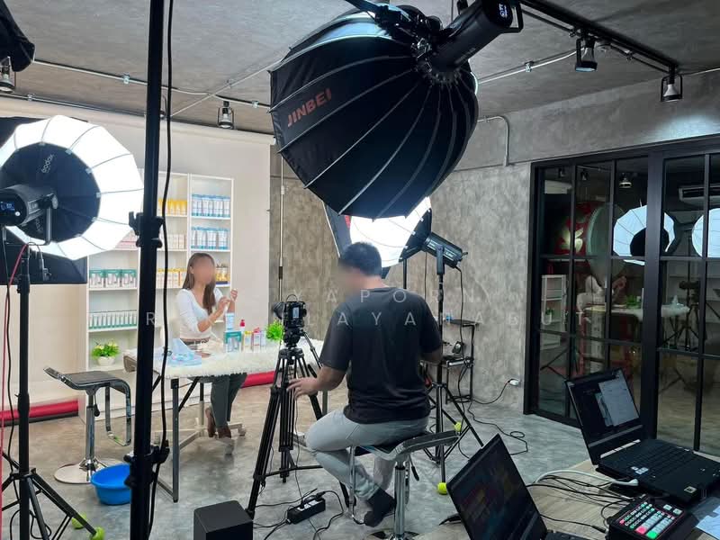 Home Office 4 ชั้น ติดถนนเจ้าคุณทหาร, Bangkok, Khlong Sam Prawet, Lat Krabang, Bangkok, , 700 sqm, Office Space For Rent, by Anyaporn Srikanlayanabut, 500322424 - DDproperty.com