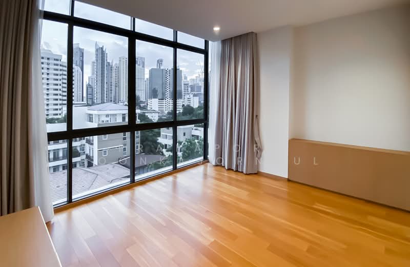 Vana Residence Sukhumvit 26, Bangkok, 38 Soi Attrakravee1, Sukhumvit 26 Road, Khong Tan, Khlong Toei, Bangkok, 4 Bedrooms, 375 sqm, Condo For Rent, by Prapaporn Boonkajonkul, 500322495 - DDproperty.com