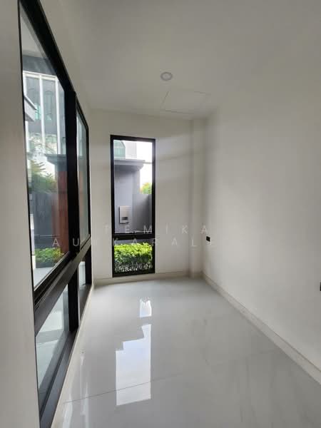 Tararom Ramkhamhaeng 9, Bangkok, Soi Thararom, Hua Mak, Bang Kapi, Bangkok, 4 Bedrooms, 416 sqm, Single Detached House For Sale, by Pemika Aukkaraleekul, 500322497 - DDproperty.com