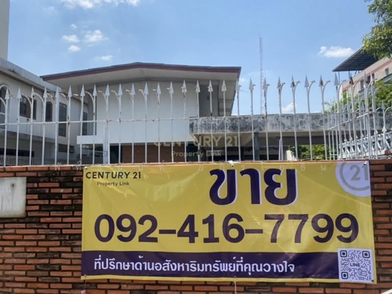 บ้านเดี่ยวไม้สักทั้งหลัง 101 ตารางวา, กรุงเทพ, ดินแดง, กรุงเทพ, 200 ตร.ม., บ้านเดี่ยว ขาย, โดย พัทธนันท์ อภิรโยธิน, 500322503 - DDproperty.com