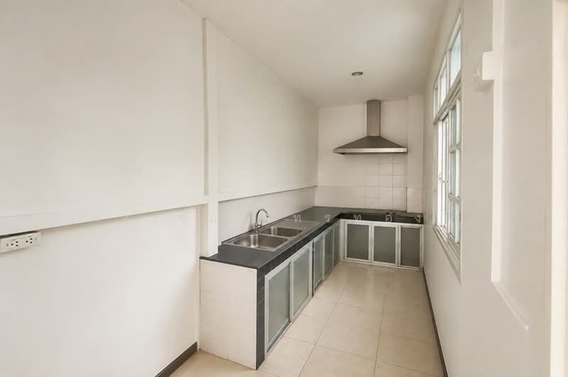 The Paradise Cheangwattana, Bangkok, Thung Song Hong, Lak Si, Bangkok, 3 Bedrooms, 210 sqm, Townhouse For Sale, by สง่าชัย ไทรทองคำ, 500322508 - DDproperty.com