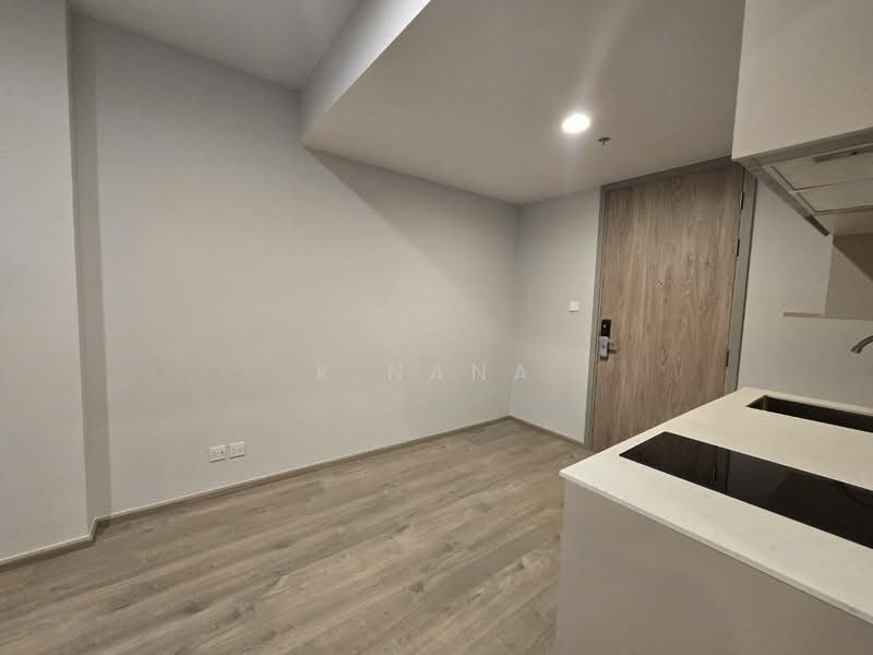 THE CROWN Residences, Bangkok, Rama 4 Road, Thung Maha Mek, Sathon, Bangkok, 1 Bedroom, 40 sqm, Condo For Sale, by K.Nana, 500322517 - DDproperty.com