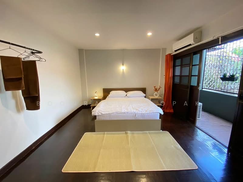 ทาวน์เฮ้าส์ 6-ห้องนอน, กรุงเทพ, พระโขนงเหนือ, วัฒนา, กรุงเทพ, 450 ตร.ม., ทาวน์เฮ้าส์ ให้เช่า, โดย Boonraksa Sopak, 500322552 - DDproperty.com