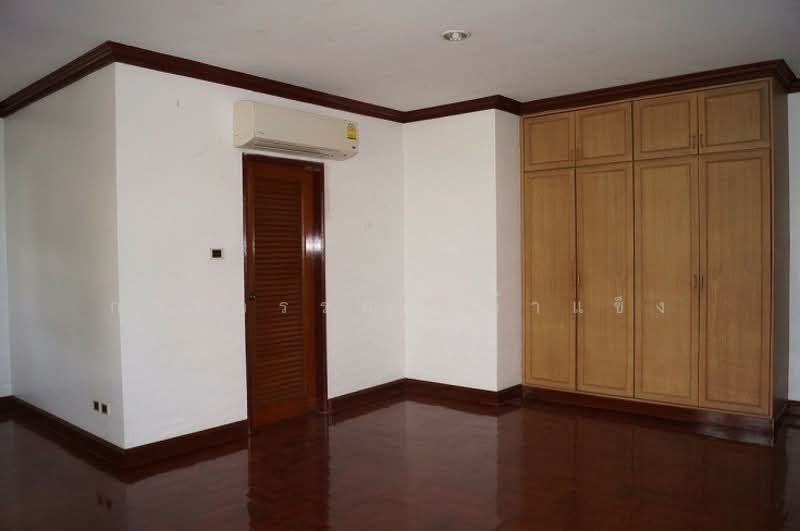 Lakeside Villa 2, Samut Prakan, Soi Lakeside Villa Village 2, Bangna-Trad Road, Bang Kaeo, Bang Plee, Samut Prakan, 5 Bedrooms, 550 sqm, Single Detached House For Rent, by Kanokwan Klakhaeng, 500322555 - DDproperty.com