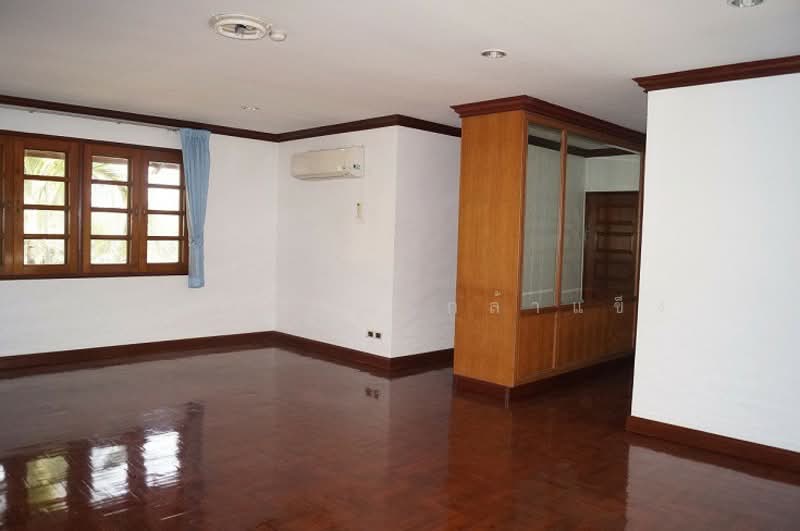 Lakeside Villa 2, Samut Prakan, Soi Lakeside Villa Village 2, Bangna-Trad Road, Bang Kaeo, Bang Plee, Samut Prakan, 5 Bedrooms, 550 sqm, Single Detached House For Rent, by Kanokwan Klakhaeng, 500322555 - DDproperty.com