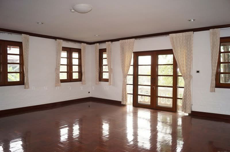 Lakeside Villa 2, Samut Prakan, Soi Lakeside Villa Village 2, Bangna-Trad Road, Bang Kaeo, Bang Plee, Samut Prakan, 5 Bedrooms, 550 sqm, Single Detached House For Rent, by Kanokwan Klakhaeng, 500322555 - DDproperty.com