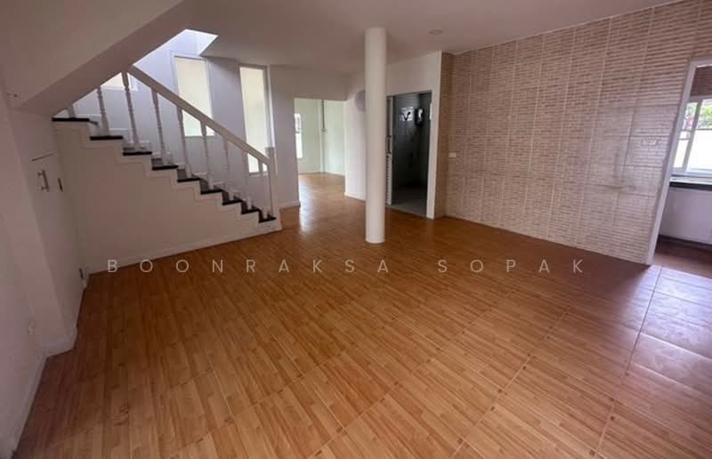 3-BR House, Bangkok, Khlong Chaokhun Sing, Wang Thonglang, Bangkok, 3 Bedrooms, 150 sqm, Single Detached House For Rent, by Boonraksa Sopak, 500322582 - DDproperty.com