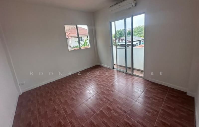 3-BR House, Bangkok, Khlong Chaokhun Sing, Wang Thonglang, Bangkok, 3 Bedrooms, 150 sqm, Single Detached House For Rent, by Boonraksa Sopak, 500322582 - DDproperty.com