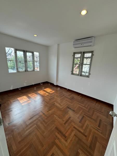 Urgent Sale! 2-Storey Detached House, 52 sq.wah, Bua Thong Thani Parkville 1, Nonthaburi, Lahan, Bang Bua Thong, Nonthaburi, 3 Bedrooms, 180 sqm, Single Detached House For Sale, by คุณโอห์ม, 500322631 - DDproperty.com