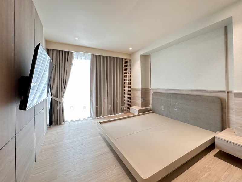 GM Tower, Bangkok, 39 Soi Sukhumvit 20, Khlong Toei, Bangkok, 4 Bedrooms, 310 sqm, Condo For Rent, by Rujirake Sakdapipanich, 500322678 - DDproperty.com