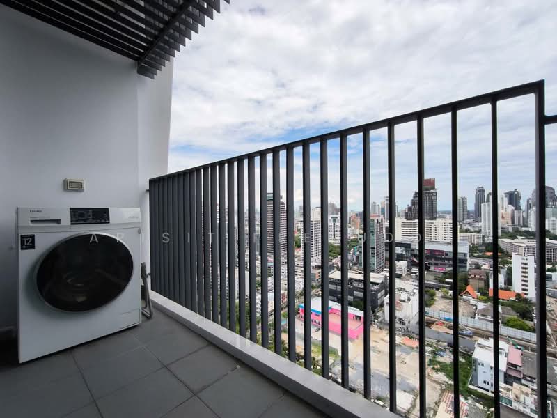 XT Ekkamai, Bangkok, 259 Soi Sukhumvit 63, Khlong Tan Nua, Watthana, Bangkok, 1 Bedroom, 30 sqm, Condo For Rent, by Apisit Premudom, 500322687 - DDproperty.com