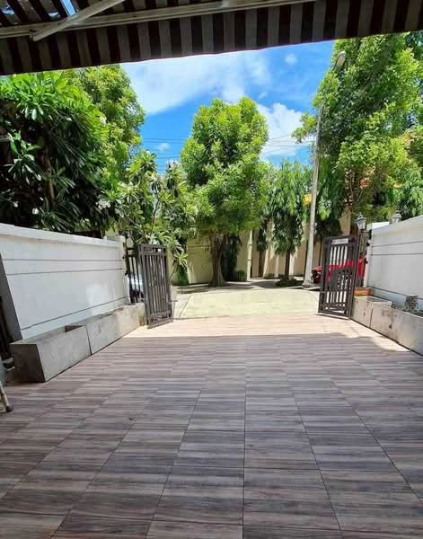 Townhome for Rent at Baan Klang Muang Royal Morocco Srinakarin 24 (SPSEVE1938), Bangkok, ศรีนครินทร์, Suan Luang, Bangkok, 3 Bedrooms, 150 sqm, Townhouse For Rent, by Khun Eve, 500322704 - DDproperty.com