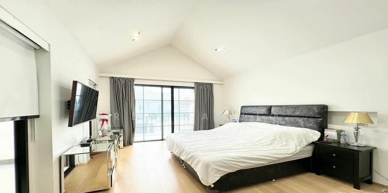 WongvianYai Villa, Bangkok, Khlong Ton Sai, Khlong San, Bangkok, 6 Bedrooms, 480 sqm, Single Detached House Option To Buy, by Prem Narula, 500322736 - DDproperty.com